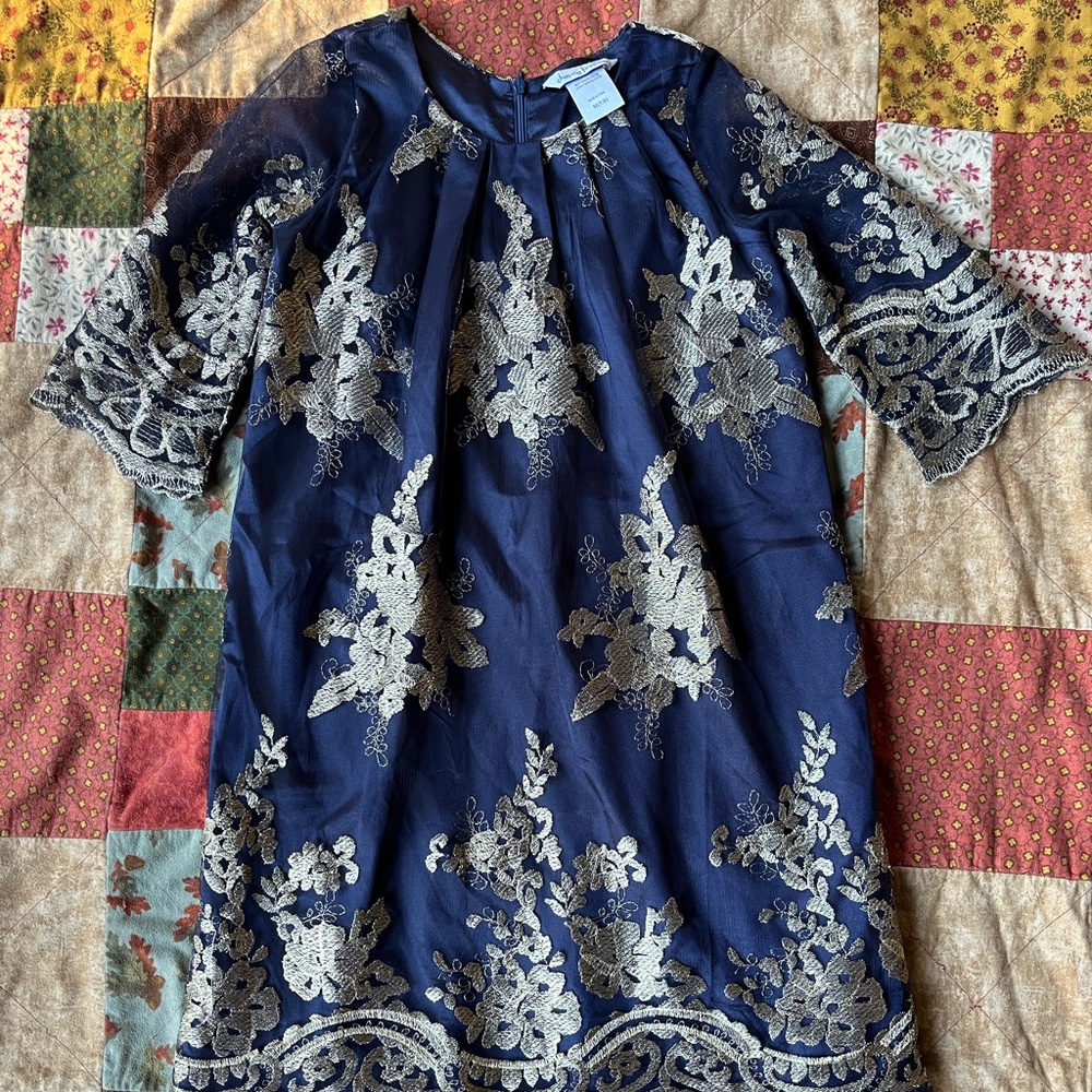 EUC Chasing Fireflies Formal Dress - Size M (7/8)